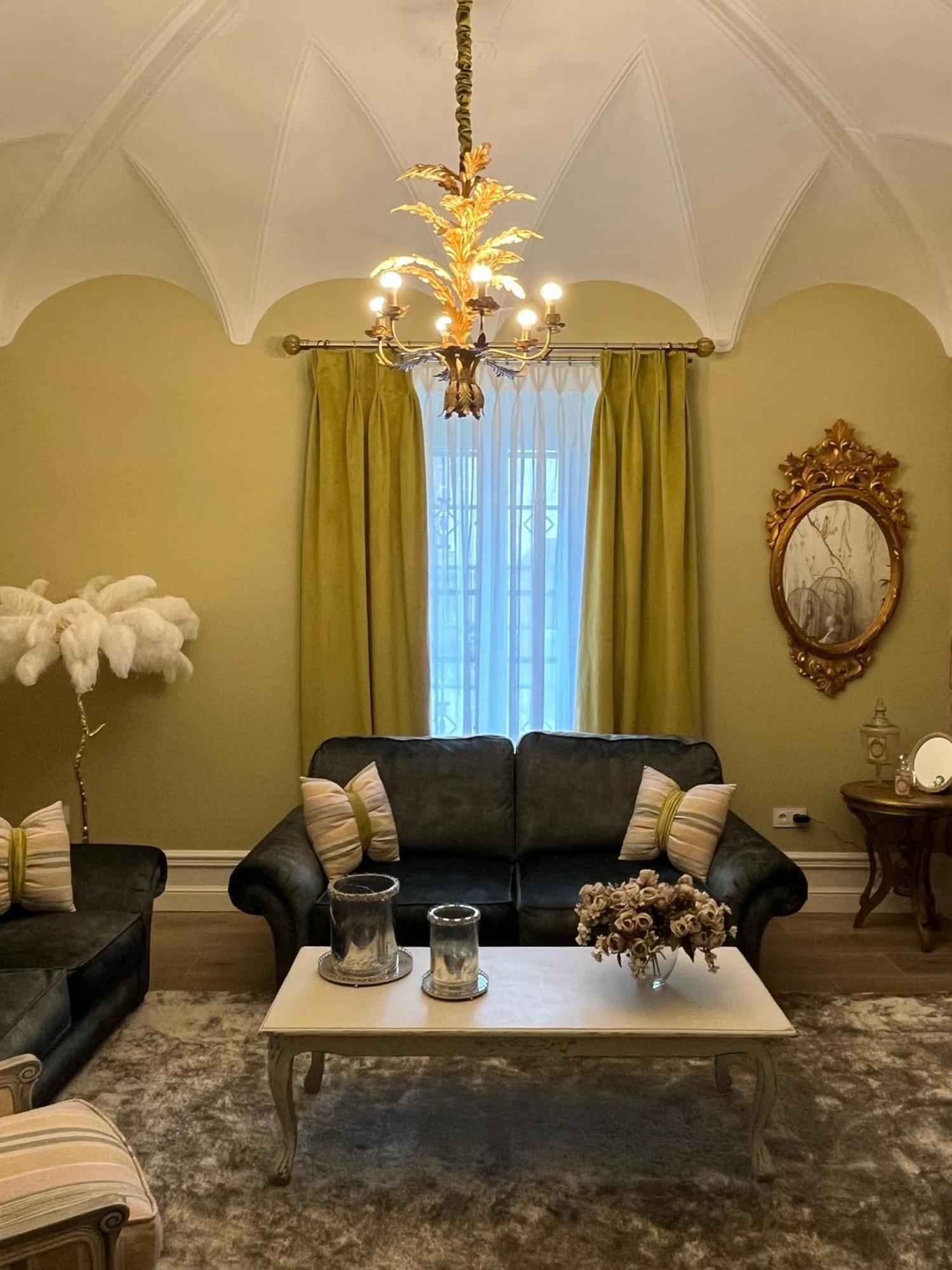 Hotel Boutique Iulia 5 Estrellas Medina de las Torres المظهر الخارجي الصورة