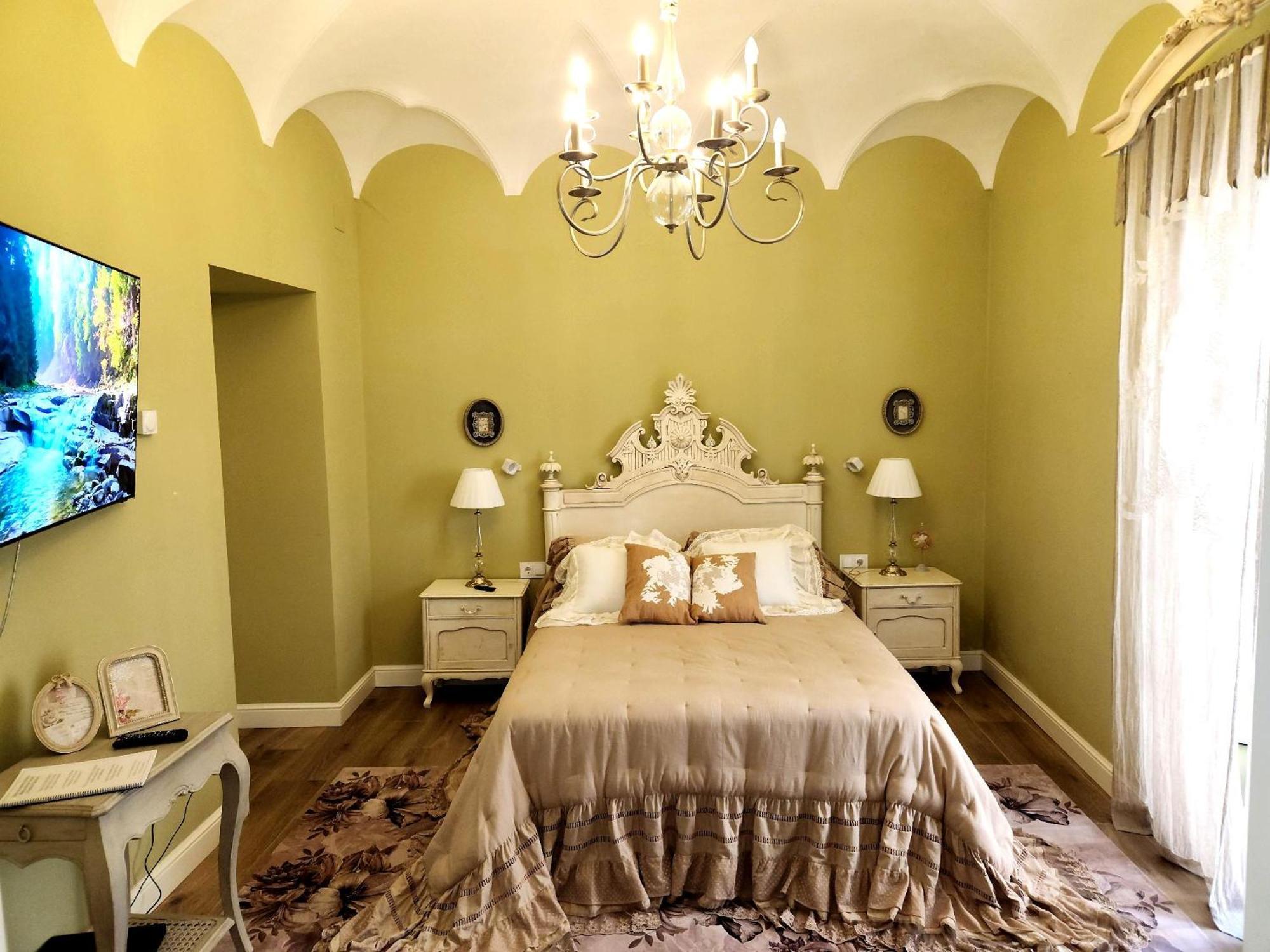 Hotel Boutique Iulia 5 Estrellas Medina de las Torres المظهر الخارجي الصورة